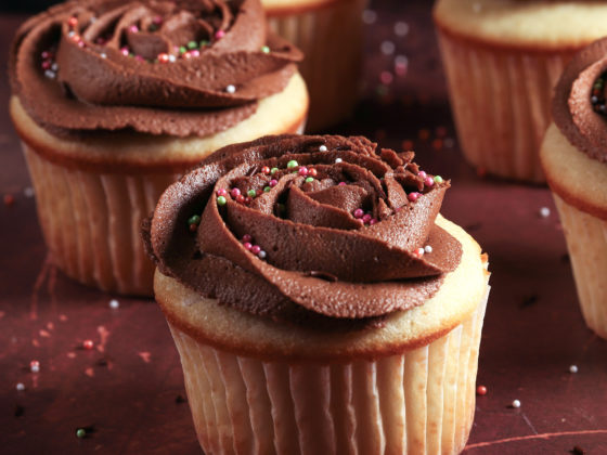 Vanilla Cupcakes with Chocolate Frosting